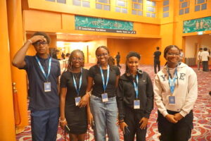 Best Street Style Moments